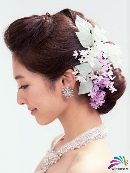 韩式新娘时尚更有女人味发型
